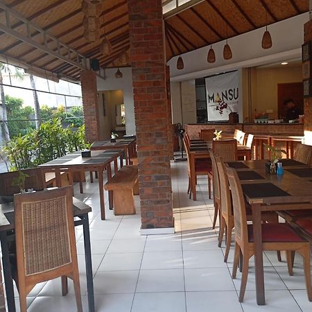 Mansu Hotel And Spa Legian Кута Екстериор снимка